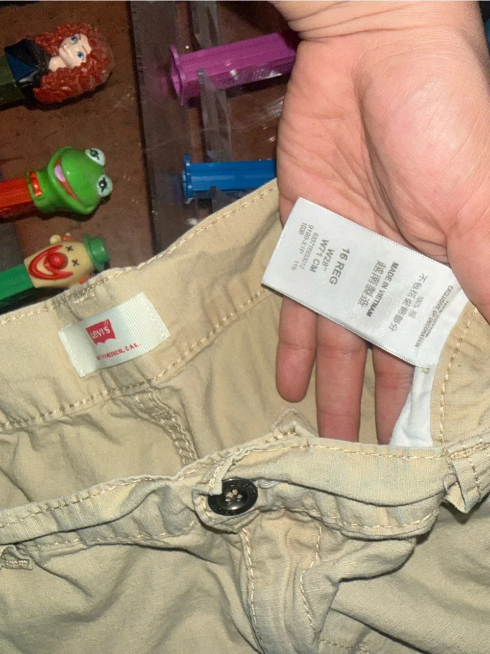 Levi's Tan Cargo Shorts - Multi-Pocket Men’s Style